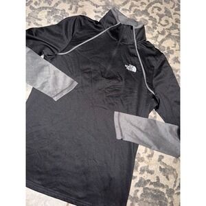 The North face women's black 1/4 zip up jacket size‎ medium